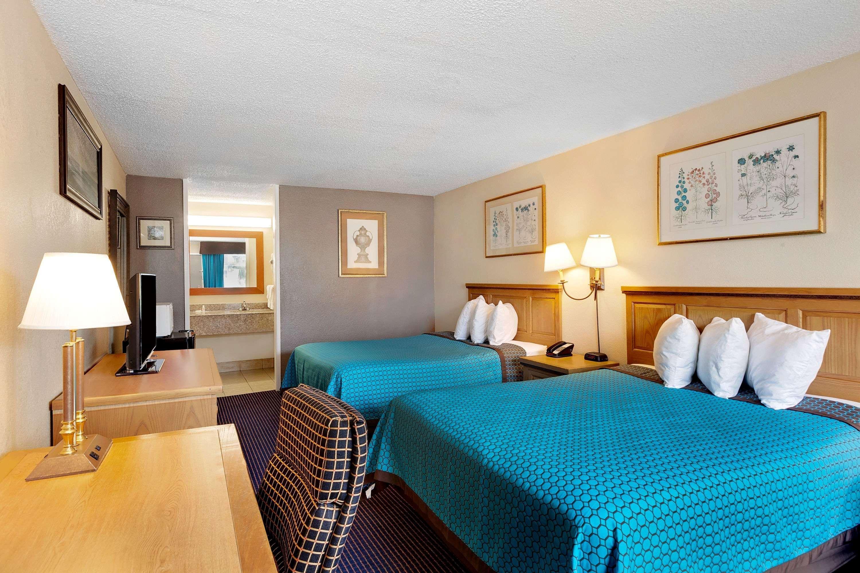 Motel Days By Wyndham Near Airport