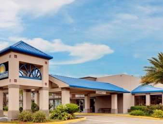 Days By Wyndham Near Airport