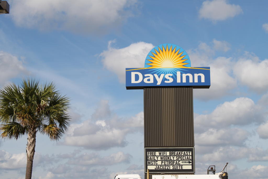 Days By Wyndham Near Airport 2* Lafayette